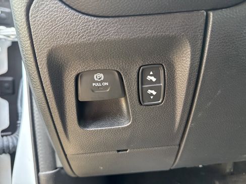 Used 2022 RAM 1500 Big Horn image 25