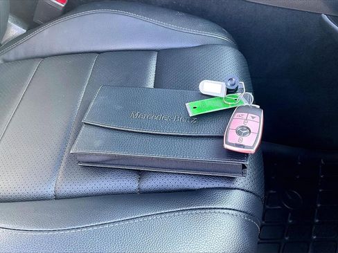 Used 2023 Mercedes-Benz GLE 350 4MATIC image 11