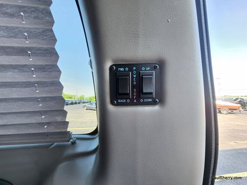 Used 2019 Chevrolet Express 2500 w/ Enhanced Convenience Package RWD image 30