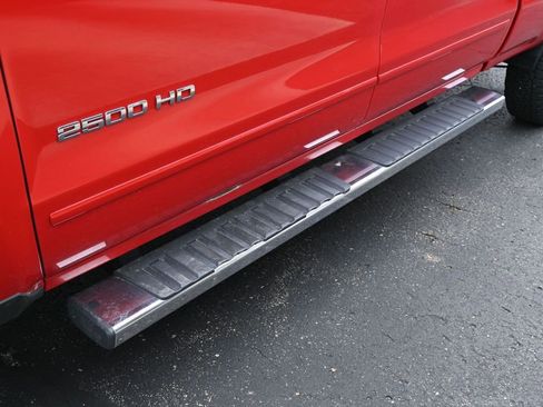 Used 2015 Chevrolet Silverado 2500 LT w/ LT Convenience Package AWD/4WD image 12