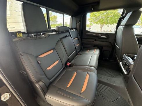 Used 2024 GMC Sierra 1500 AT4 w/ Technology Package AWD/4WD image 28