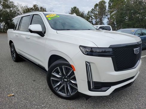 Used 2024 Cadillac Escalade ESV Sport Platinum image 8