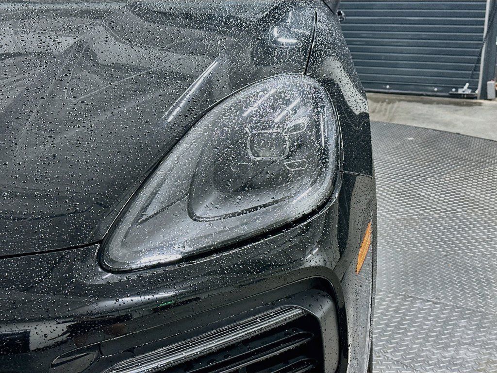 Certified 2020 Porsche Cayenne S AWD/4WD image 32