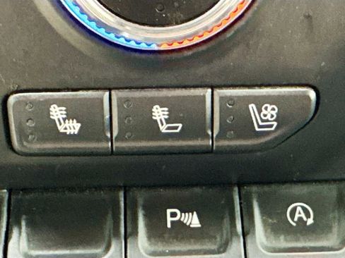 Used 2020 GMC Sierra 1500 AT4 w/ AT4 Premium Package image 23