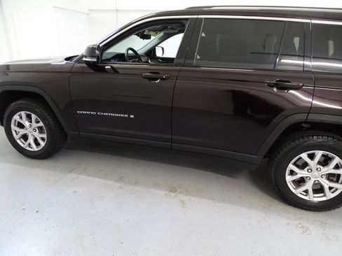 Used 2022 Jeep Grand Cherokee L Limited w/ Luxury Tech Group II AWD/4WD image 21