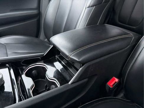 Used 2023 Jeep Grand Cherokee Limited image 26