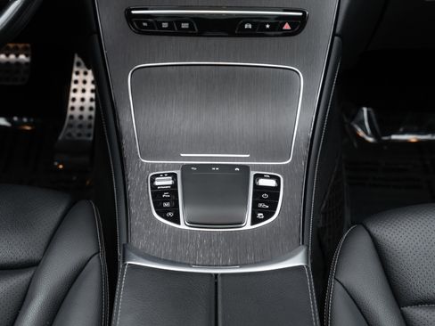 Used 2020 Mercedes-Benz GLC 300 4MATIC image 15