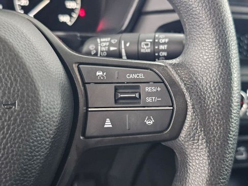 Used 2025 Honda CR-V EX image 29