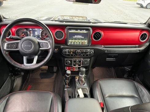 Used 2021 Jeep Gladiator Rubicon image 12