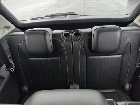 Used 2023 Volkswagen Tiguan SE FWD image 30