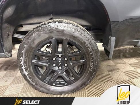 Used 2025 Chevrolet Silverado 1500 LT Trail Boss w/ Convenience Package II AWD/4WD image 24