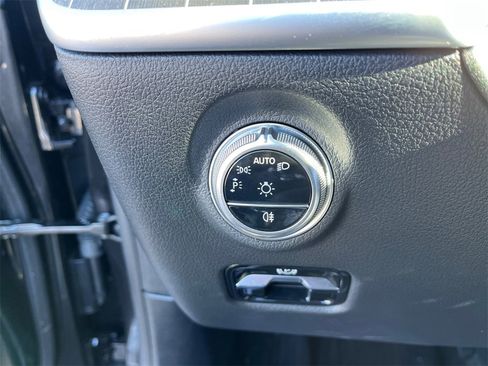 Certified 2024 Mercedes-Benz C 300 4MATIC Sedan image 22