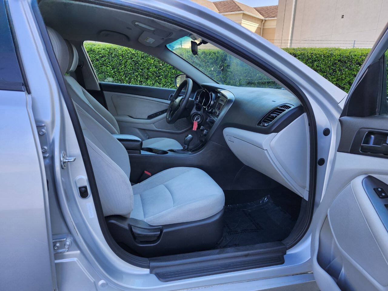 Used 2013 Kia Optima LX FWD image 7
