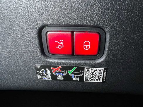 New 2026 Mercedes-Benz CLE 53 AMG 4MATIC Coupe image 18