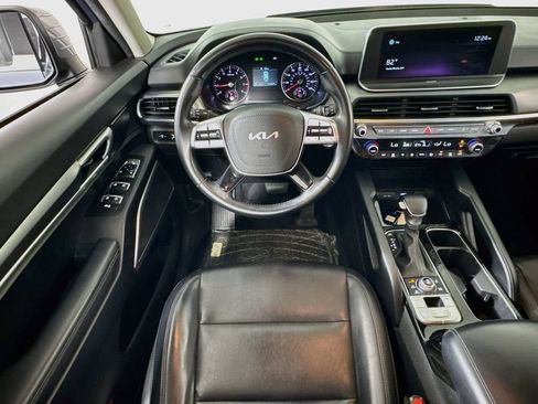 Used 2022 Kia Telluride LX AWD/4WD image 21