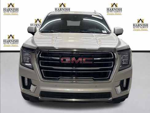 Used 2021 GMC Yukon XL SLT AWD/4WD image 16