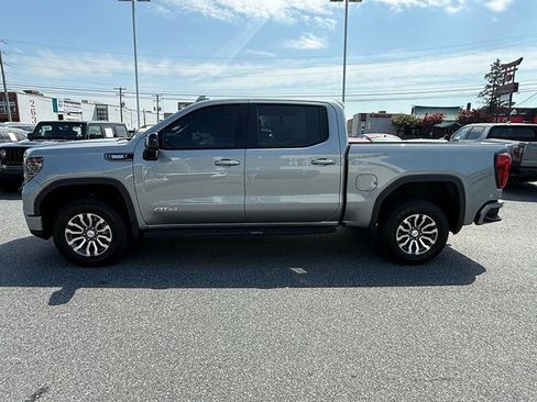 Used 2023 GMC Sierra 1500 AT4 w/ AT4 Premium Package AWD/4WD image 8