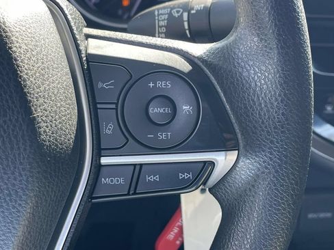 Used 2022 Toyota Camry LE FWD image 23