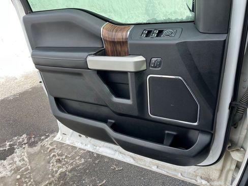 Used 2018 Ford F150 Lariat w/ Equipment Group 502A Luxury image 15