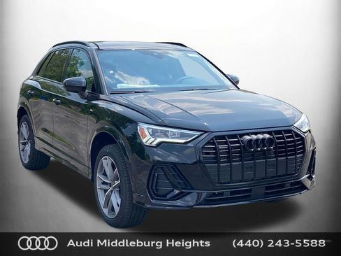 Certified 2025 Audi Q3 2.0T Premium w/ Convenience Package image 1
