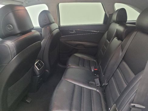 Used 2017 Kia Sorento FWD w/ LX Convenience Package image 18