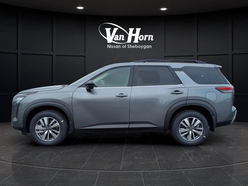 New 2026 Nissan Pathfinder SL AWD/4WD image 8