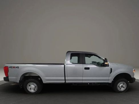 Used 2020 Ford F250 XL w/ Power Equipment Group AWD/4WD image 6