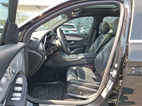 Used 2020 Mercedes-Benz GLC 300 4MATIC image 14