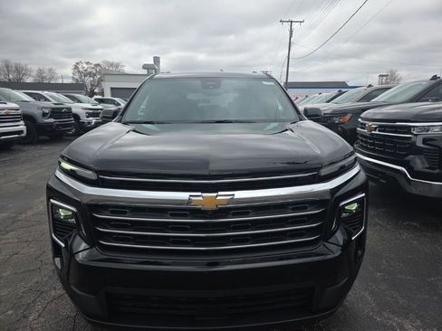 New 2026 Chevrolet Traverse LT image 2