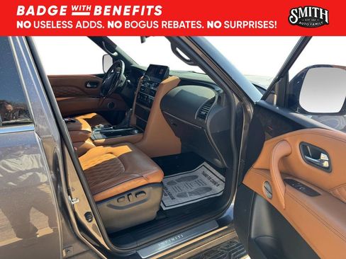Used 2022 INFINITI QX80 Sensory w/ Cargo Package image 4