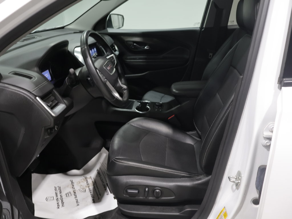 Used 2024 GMC Terrain SLT AWD/4WD image 10