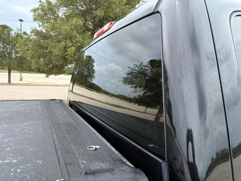 Used 2005 Chevrolet Silverado 1500 LS w/ Safe And Sound Package RWD image 19