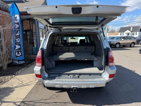 Used 2005 Toyota 4Runner SR5 image 4