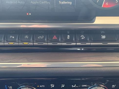 Used 2023 GMC Sierra 1500 SLT w/ SLT Premium Plus Package image 31