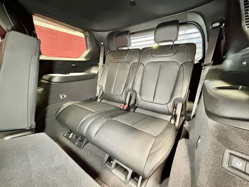 Certified 2022 Jeep Grand Cherokee L Overland w/ MOPAR Finishing Package AWD/4WD image 40