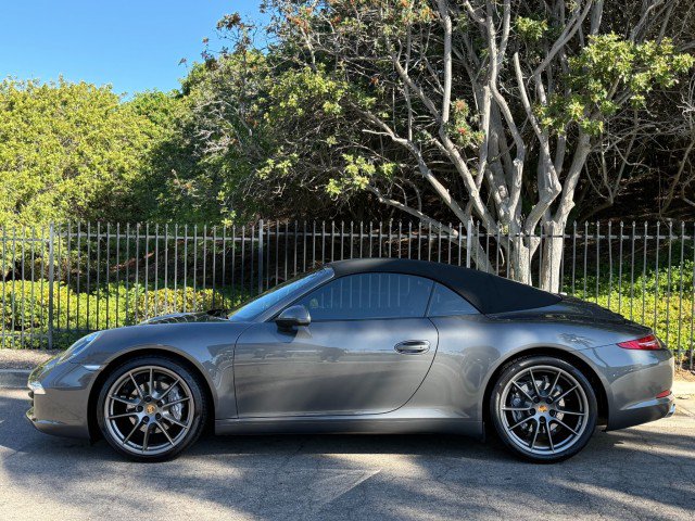 Used 2012 Porsche 911 Carrera RWD image 2