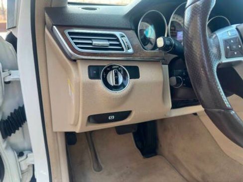 Used 2014 Mercedes-Benz E 350 4MATIC Sedan image 22