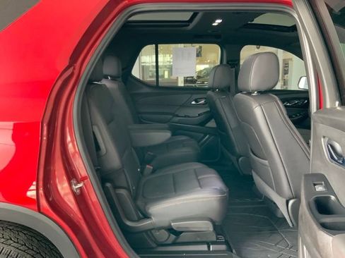 Used 2023 Chevrolet Traverse RS w/ LPO, Floor Liner Package image 15