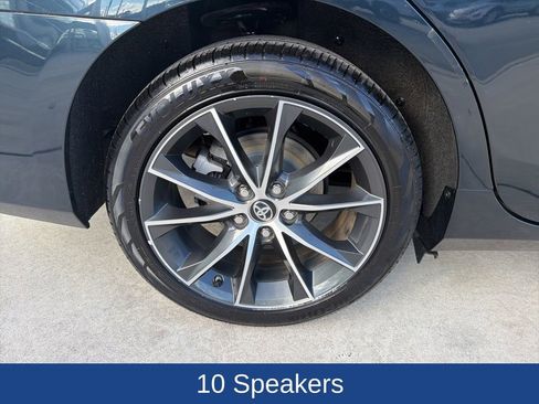 Used 2017 Toyota Camry XSE image 10