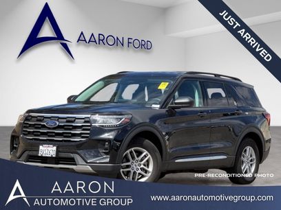 Used 2025 Ford Explorer Active w/ Active Comfort Package