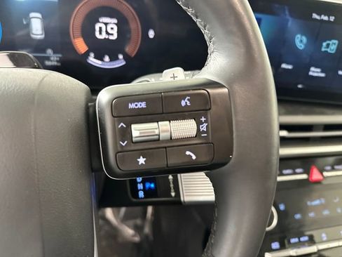 Used 2024 Hyundai Santa Fe SEL image 17