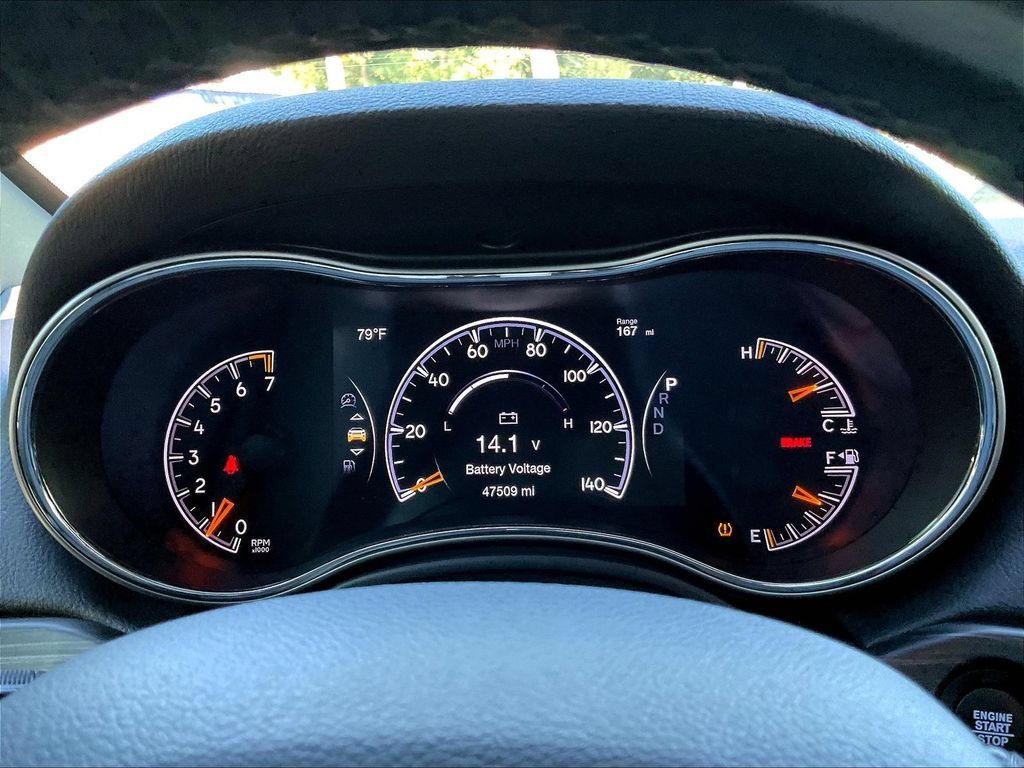Used 2021 Jeep Grand Cherokee Limited AWD/4WD image 12