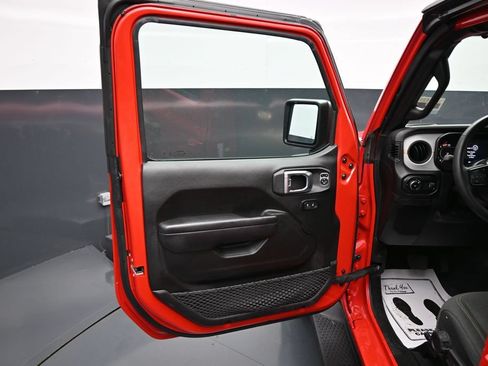 Used 2024 Jeep Wrangler Unlimited Sport AWD/4WD image 11