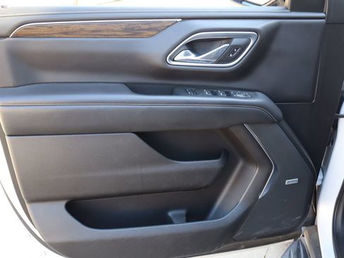 Used 2021 Chevrolet Tahoe Premier w/ Premium Package AWD/4WD image 22
