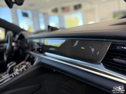 Used 2017 Porsche Panamera Turbo w/ Sport Package AWD/4WD image 33