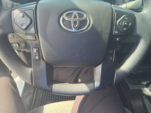 Used 2021 Toyota Tacoma SR w/ SR Convenience Package RWD image 16