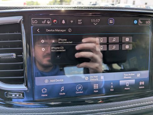 Used 2022 Chrysler Pacifica Touring-L w/ Uconnect Theater Family Group FWD image 71