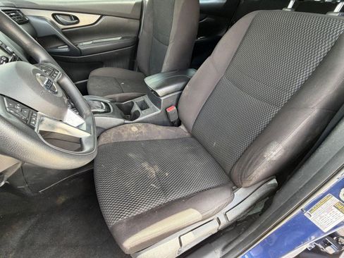 Used 2021 Nissan Rogue Sport S image 22