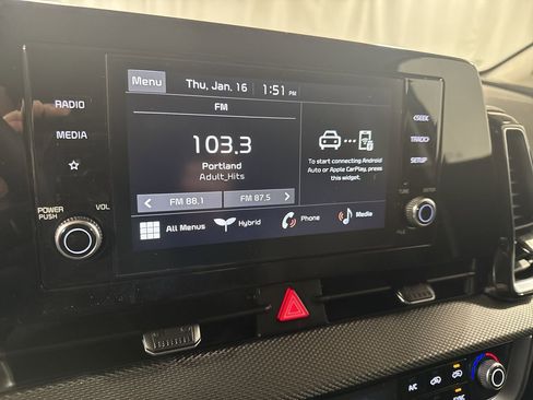 Certified 2025 Kia Sportage LX image 20