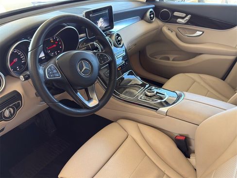Used 2017 Mercedes-Benz GLC 300 image 9